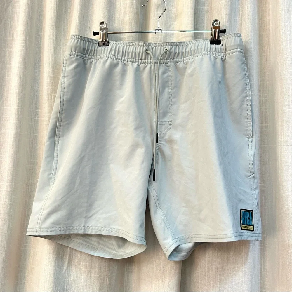 RVCA Reactive 17